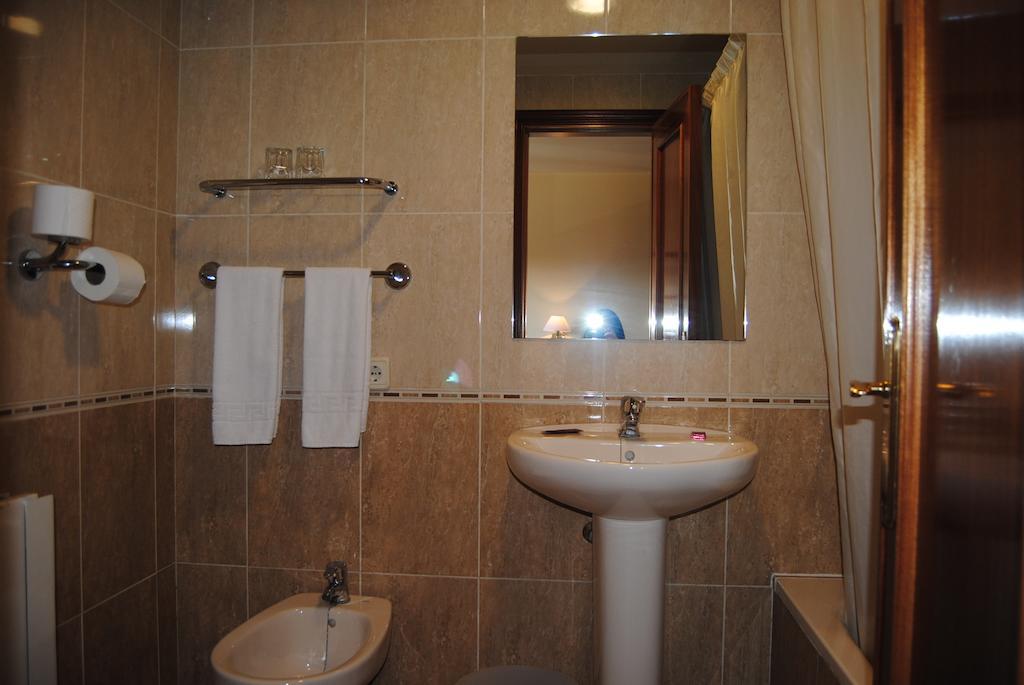 Hostal El Mirador La Lastrilla Quarto foto
